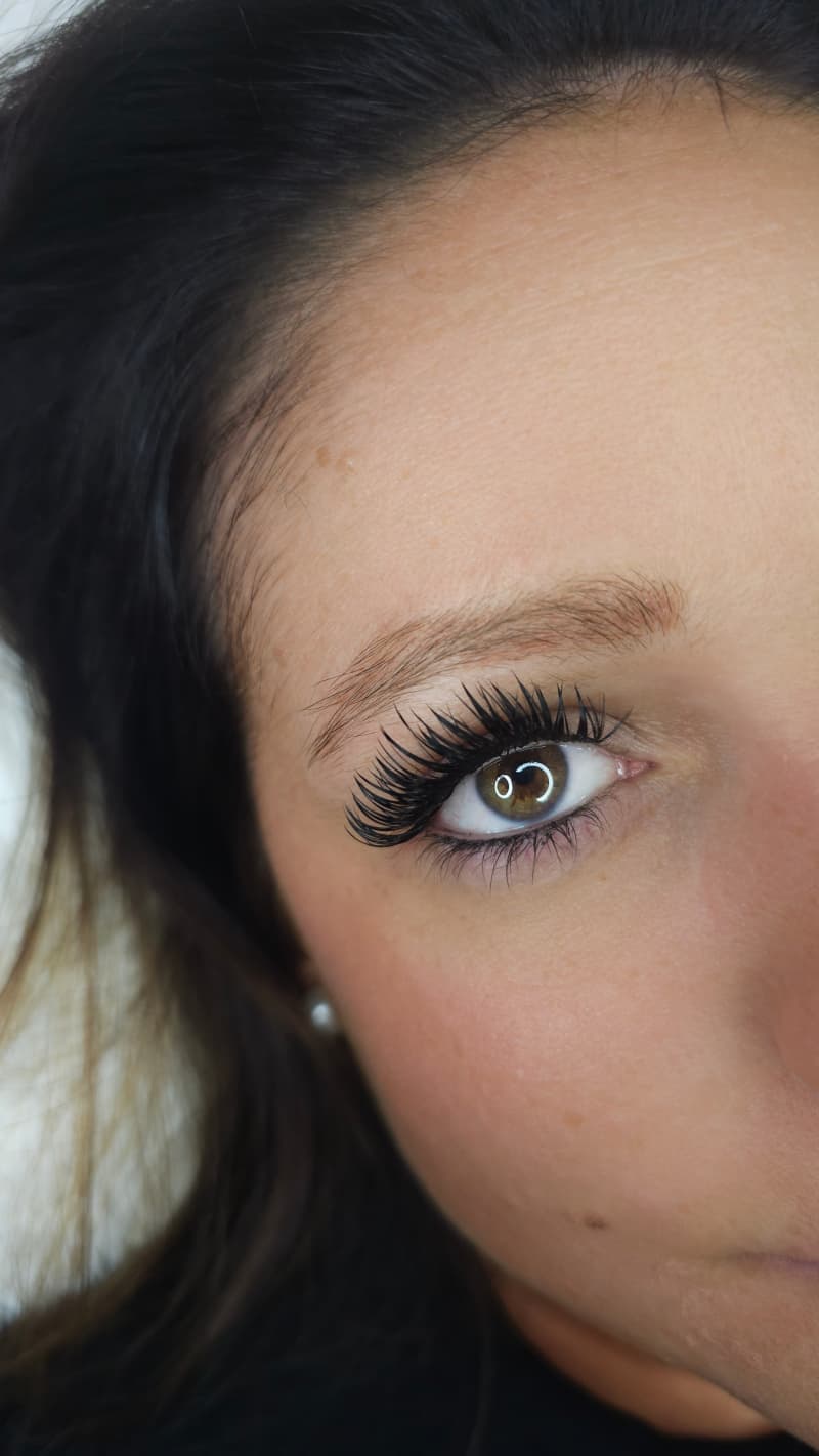 Extensions de cils - pose mixte